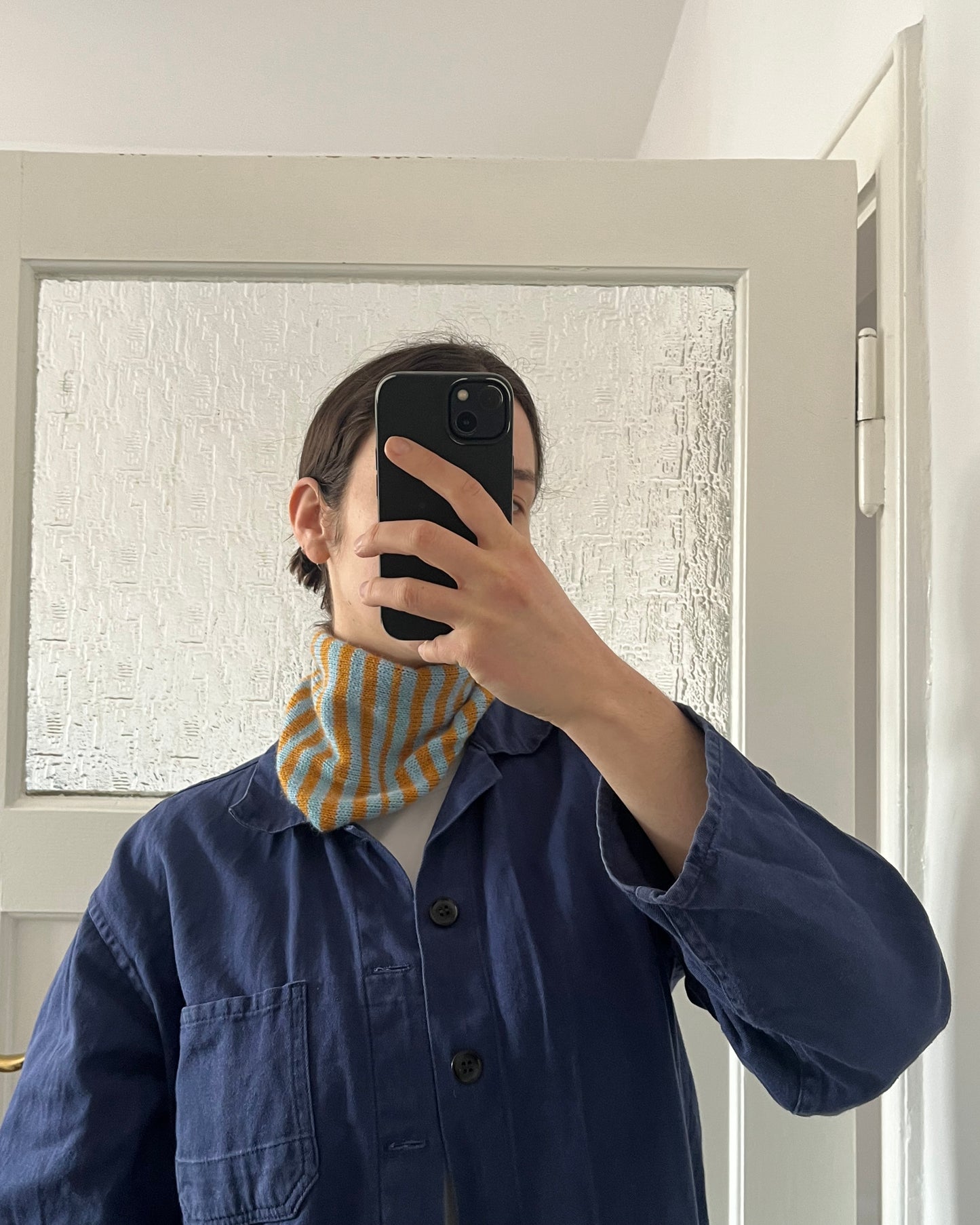 Small Triangle Scarf 02