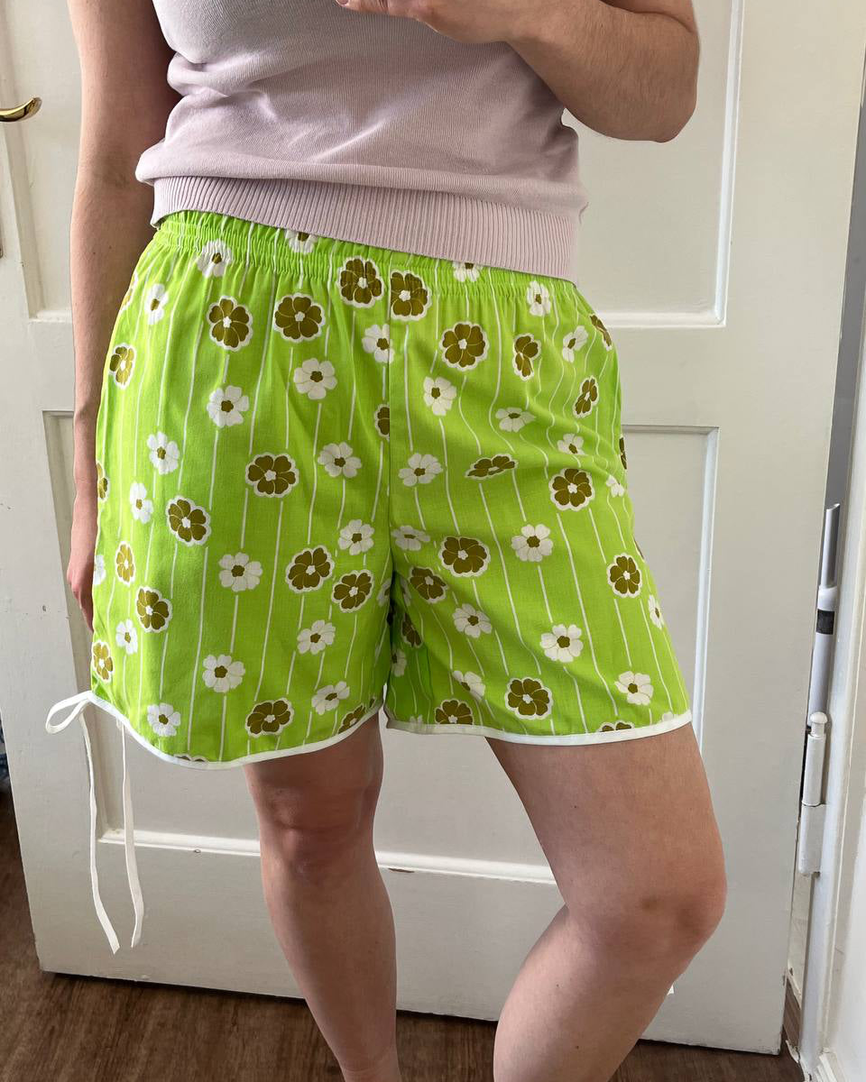 Ribbon Shorts 02