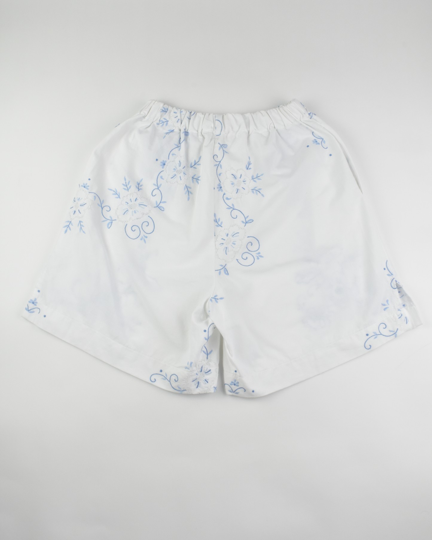 Tablecloth Shorts BLUE FLORAL